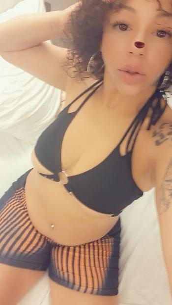 610-334-7191, 27  female escort, Reading