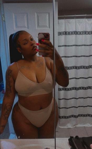Jazz, 28  female escort, Reading